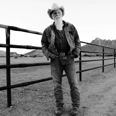 Seasick Steve -  Keepin' The Horse Between Me And The Ground